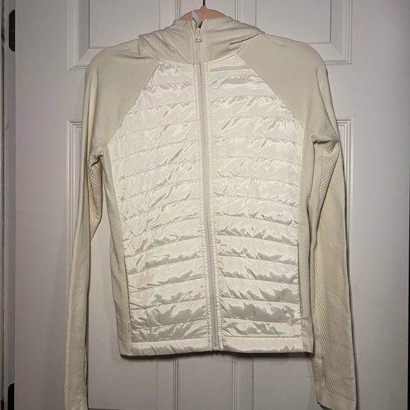 Zella Women's Mixed Media Seamless Cream Active Puffer Jacket - Picture 4 of 7